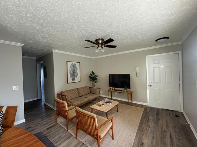 Building Photo - 1104 Mazatlan Cir