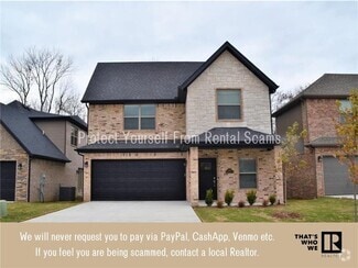 Building Photo - 1800 SW Riverstone Rd