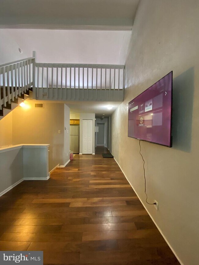 Building Photo - 1231 S Philip St