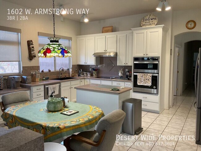 Foto del edificio - 1602 W Armstrong Way