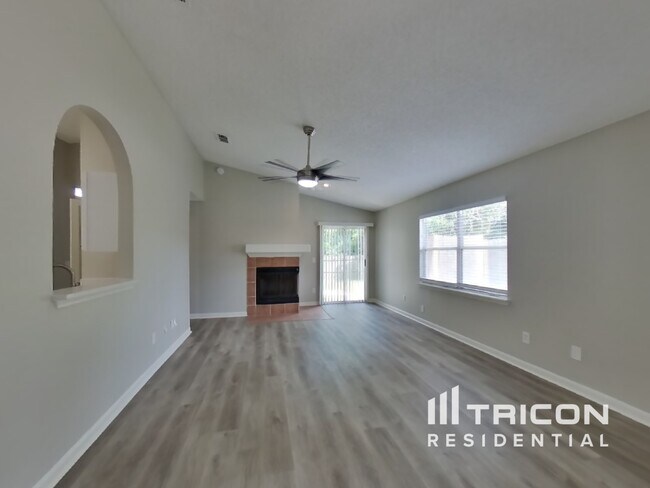 Foto del edificio - 285 Sondra Cove Trail E