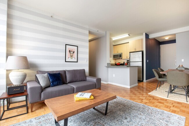 Building Photo - 271 West 47th Street