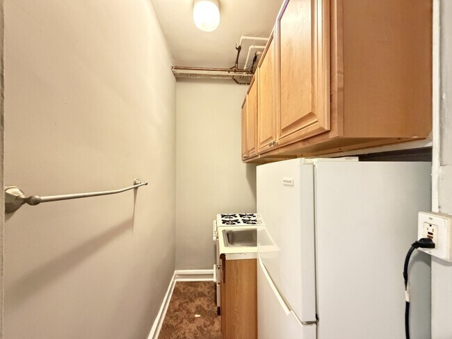 Foto del edificio - 2849 N Burling St