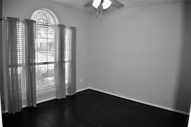 Foto del edificio - 21559 Kings Bend Dr