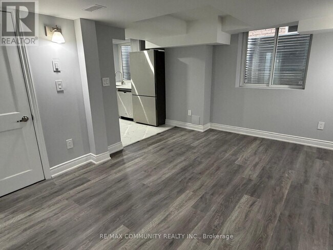 Photo du bâtiment - 224 Fleetwood Dr