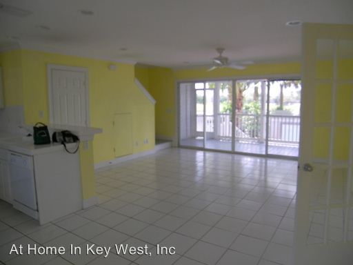 Building Photo - 60 Golf Club Dr