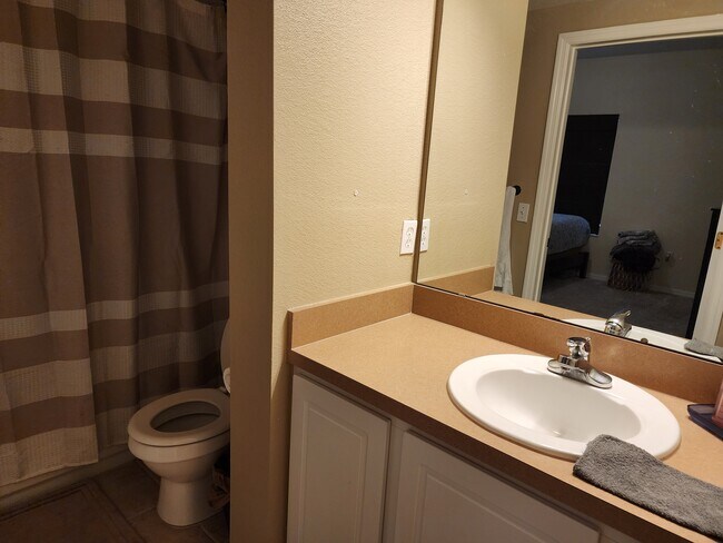 Baño adicional - 4833 SW 91st Ter