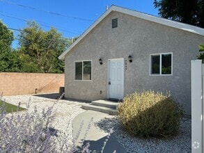 Building Photo - 7049 Jamieson Ave