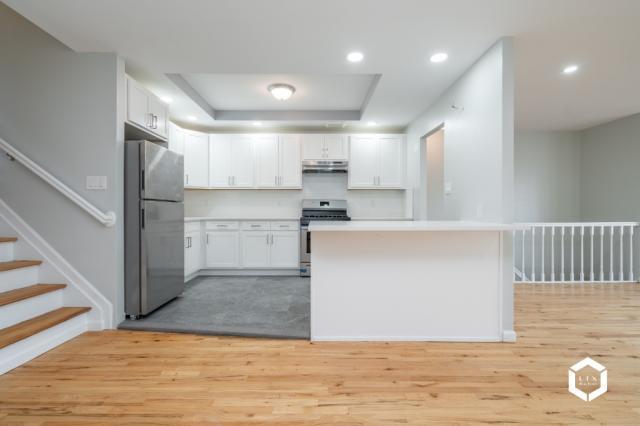 Foto del edificio - 2 bedroom in BROOKLYN NY 11236