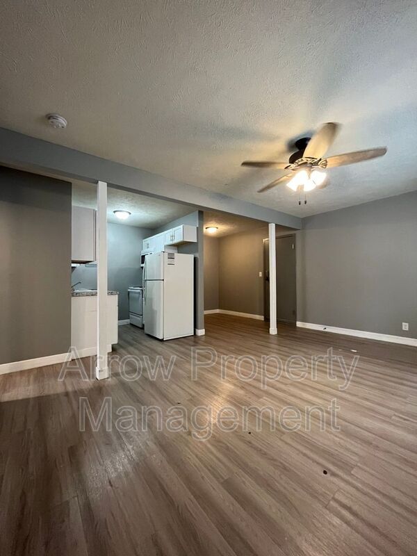Building Photo - 1730 G St