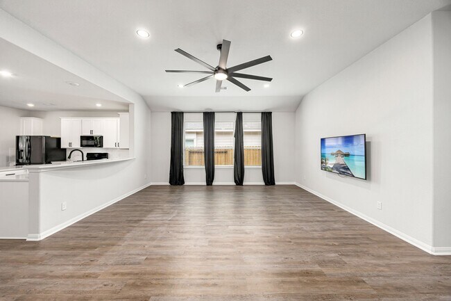 Building Photo - 11323 Cora Ln