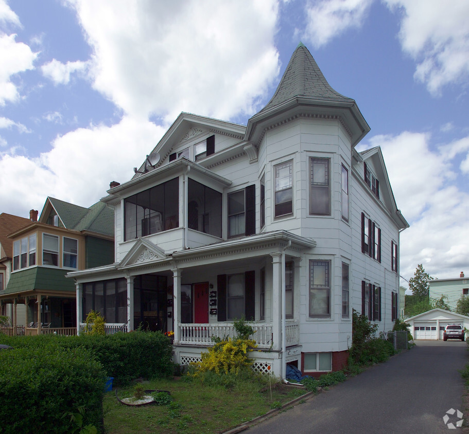 Primary Photo - 417-419 Front St