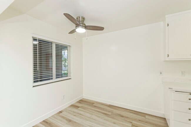 Foto del edificio - 184 Callan Avenue