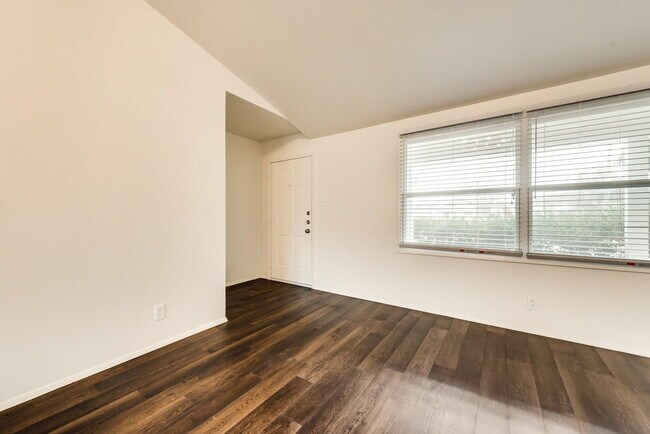 Building Photo - 12051 High Meadow Dr