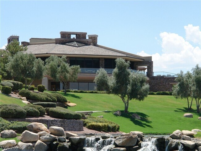 Foto del edificio - 10 Greely Club Tr