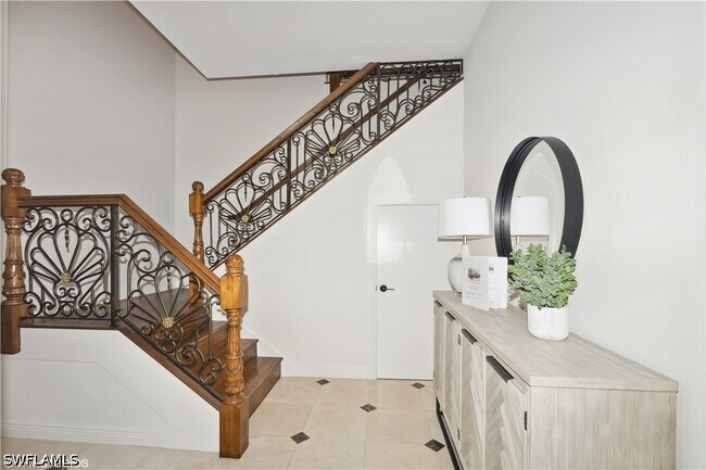 Building Photo - 6501 Crown Colony Pl