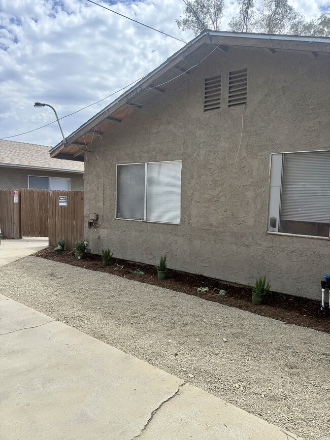 Building Photo - 21725 Dracaea Ave
