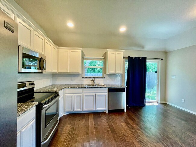 Foto del edificio - House for Lease in Sherman