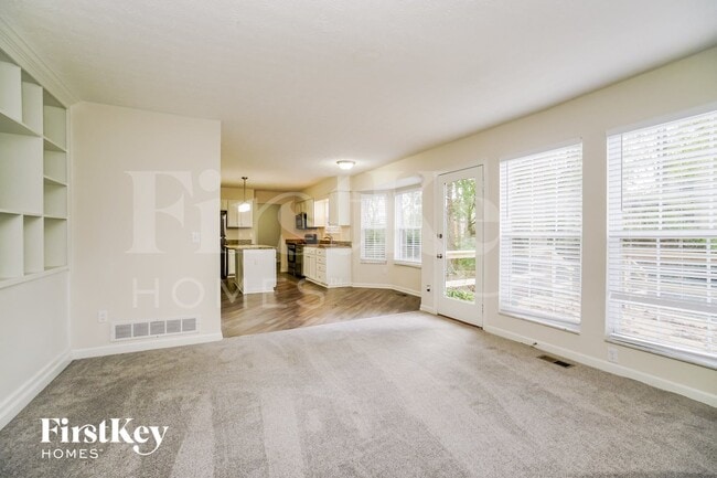 Building Photo - 5823 Birch Bark Ct