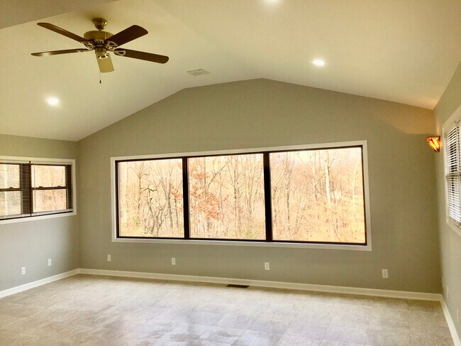 Foto del edificio - 228 Mark Dr