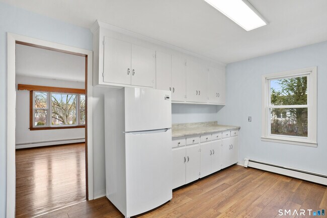 Foto del edificio - 56 Beaver Brook Rd