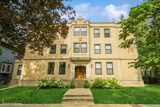 Building Photo - 5526 N Magnolia Ave
