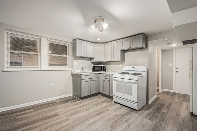 Cocina - 1820 Grove Ave