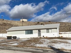 Building Photo - 127 El Rancho Dr