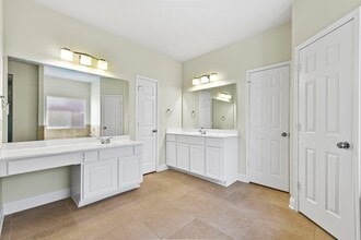 Building Photo - 2806 Shadow Canyon Ln