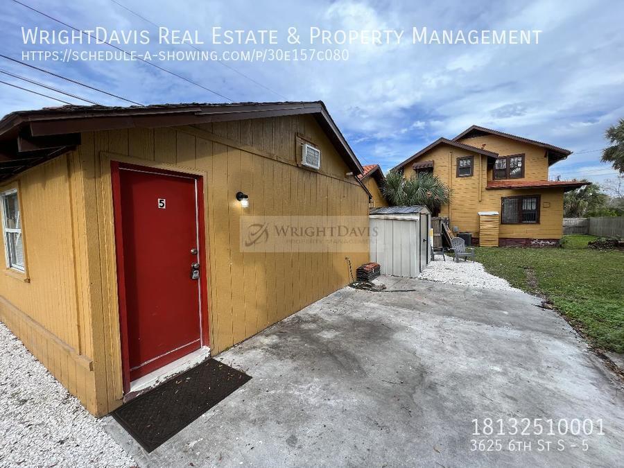 Primary Photo - Updated Studio home in St Pete!