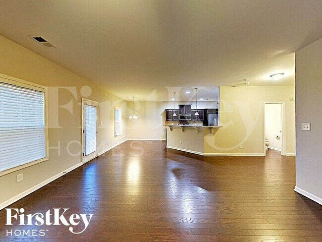 Foto del edificio - 7 Abington Ln