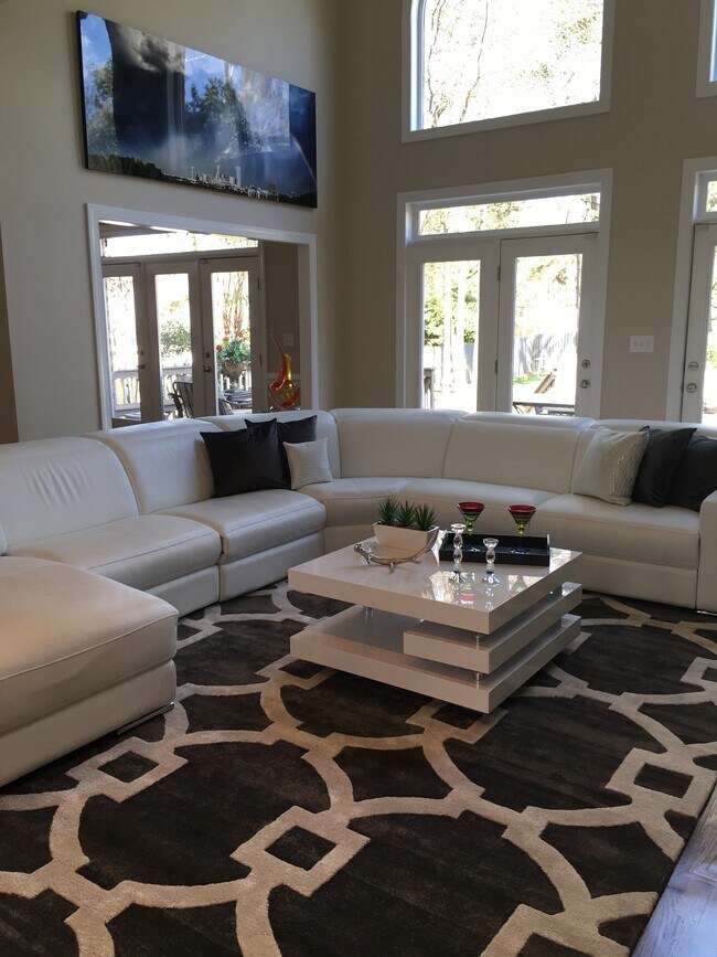 Foto del edificio - 19530 Bustle Rd