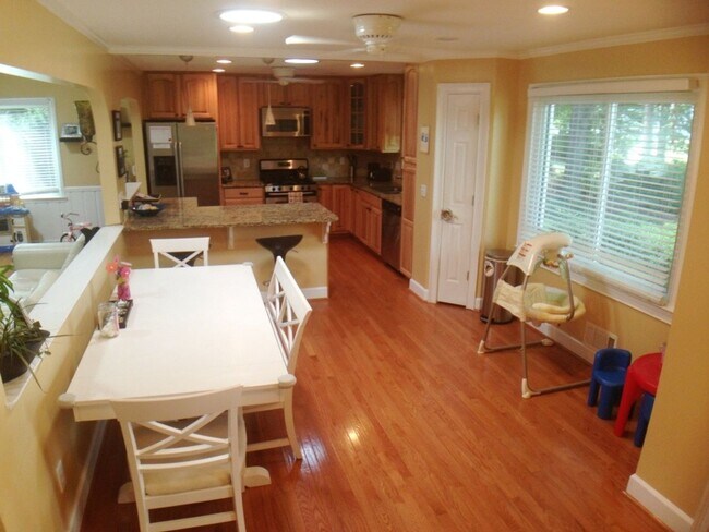 Building Photo - East Cobb with Finished Basement