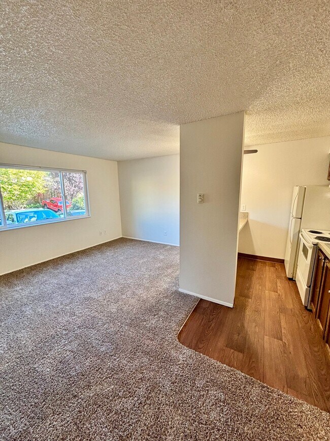 Foto del edificio - 3950 SW 102nd Ave