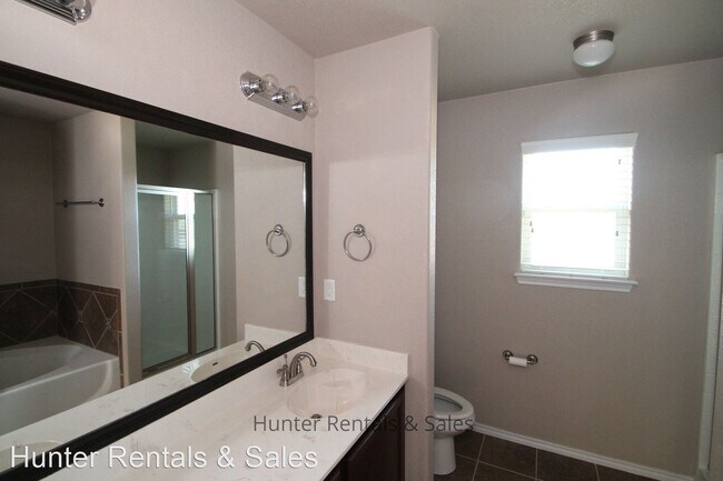 Building Photo - 4 br, 2 bath House - 2923 Sunflower Trl