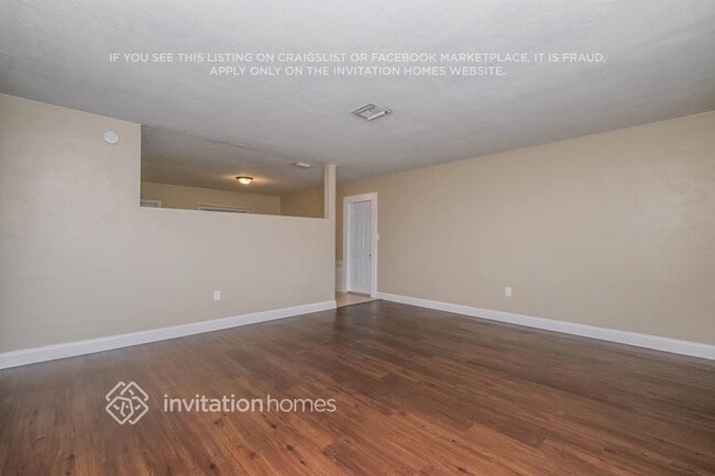 Building Photo - 8490 75th Pl