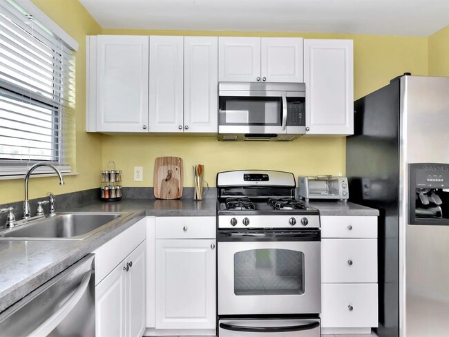 Foto del edificio - 2960 59th St S