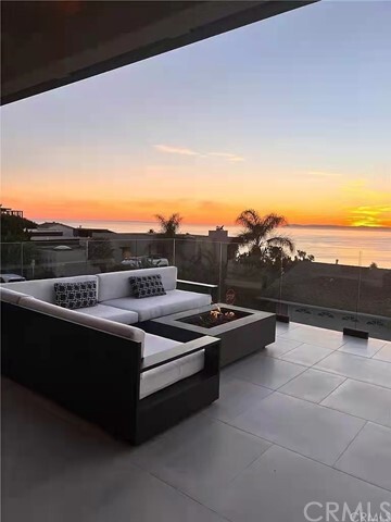 Foto del edificio - 1220 Ensenada Ave