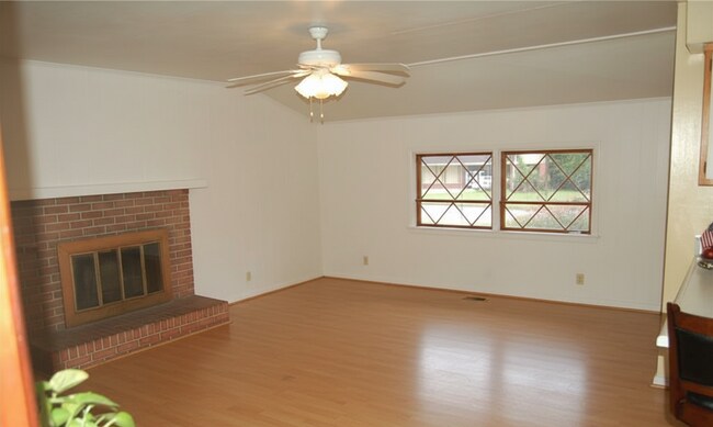 Foto del edificio - 4134 Blackhawk Dr