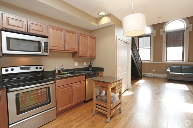 1BR (Loft) - Kitchen - Catalyst Lofts