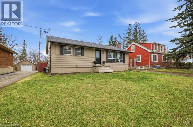 Photo du bâtiment - 138 Henry St