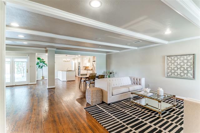 Foto del edificio - 7152 Cornelia Ln