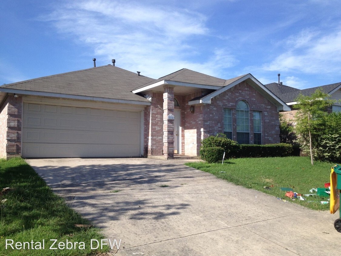 Foto principal - 224 Iris Ln