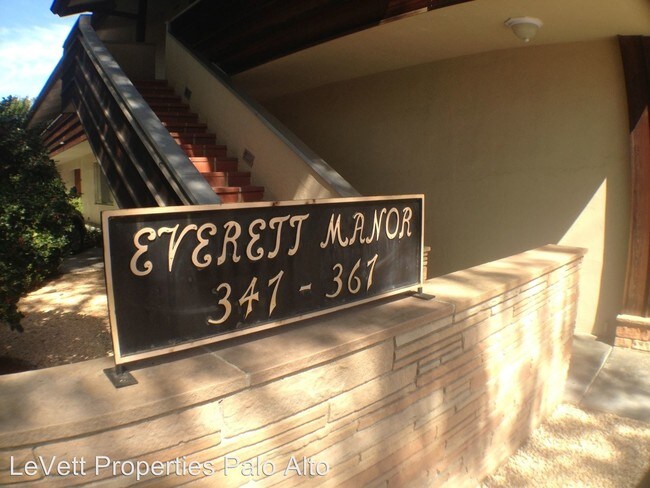 Foto del edificio - 357 Everett Ave