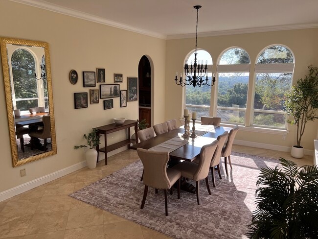 Formal dining room - 9220 Touchstone Ct