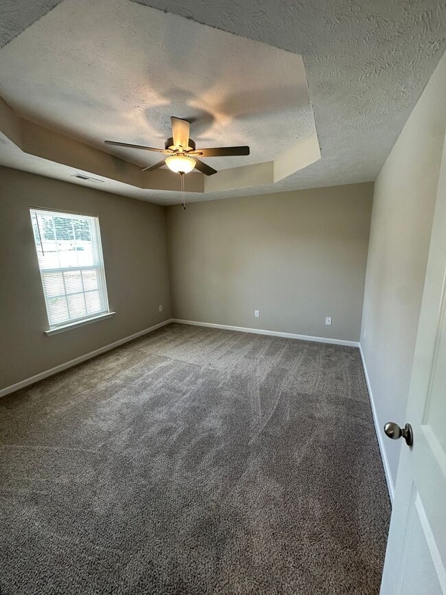 Building Photo - Brand NEW 3Bed 2Bath Home - Manchester!