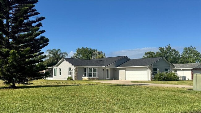 Building Photo - 804 Wildwood Cir