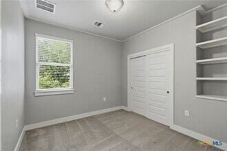 Building Photo - 12221 Cottage Promenade Ct