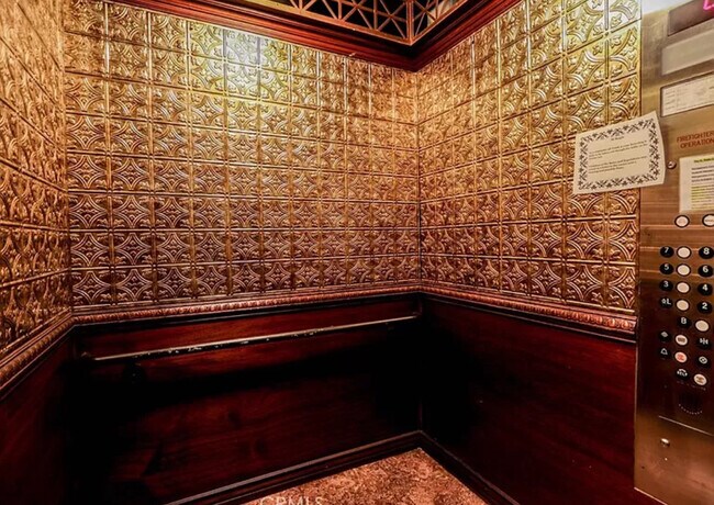 Foto del edificio - 1030 E Ocean Blvd