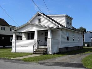 Building Photo - 30 Charles St